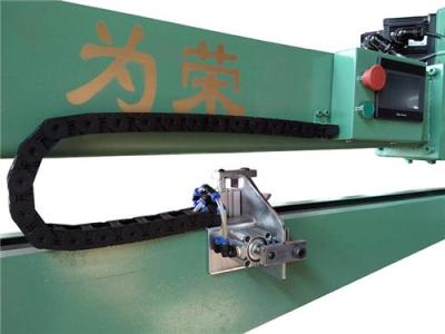 广州双伺服自动推纸钉箱机 选为荣纸箱机械
