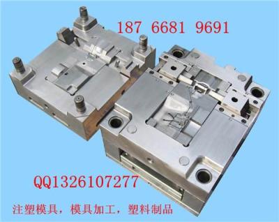塑膠模具