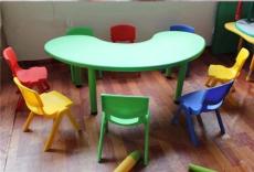 幼儿园成套桌椅